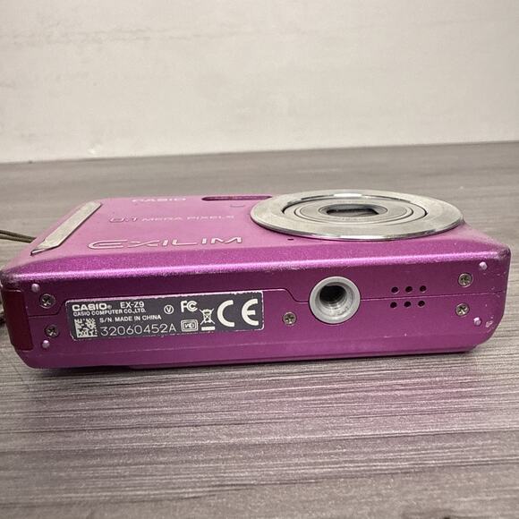 Casio Exilim EX-Z9 8.1MP Digital Camera Pink See Description - Picture 8 of 9